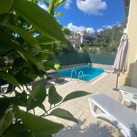 Lavanta Daily Weekly Villa *