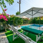 Villa Lavanta Daily Weekly