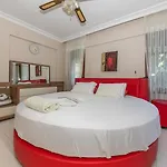 Lavanta Daily Weekly Villa *
