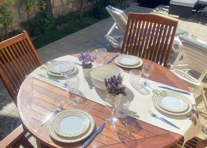 Vila Lavanta Daily Weekly *