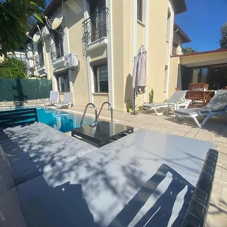 Lavanta Daily Weekly ヴィラ *